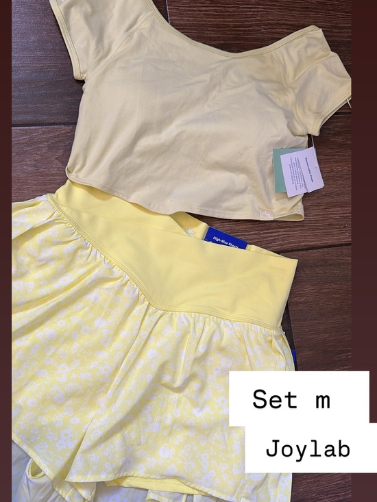 JoyLab Pants - JoyLab Pale Yellow Crop Top & Floral Shorts set
